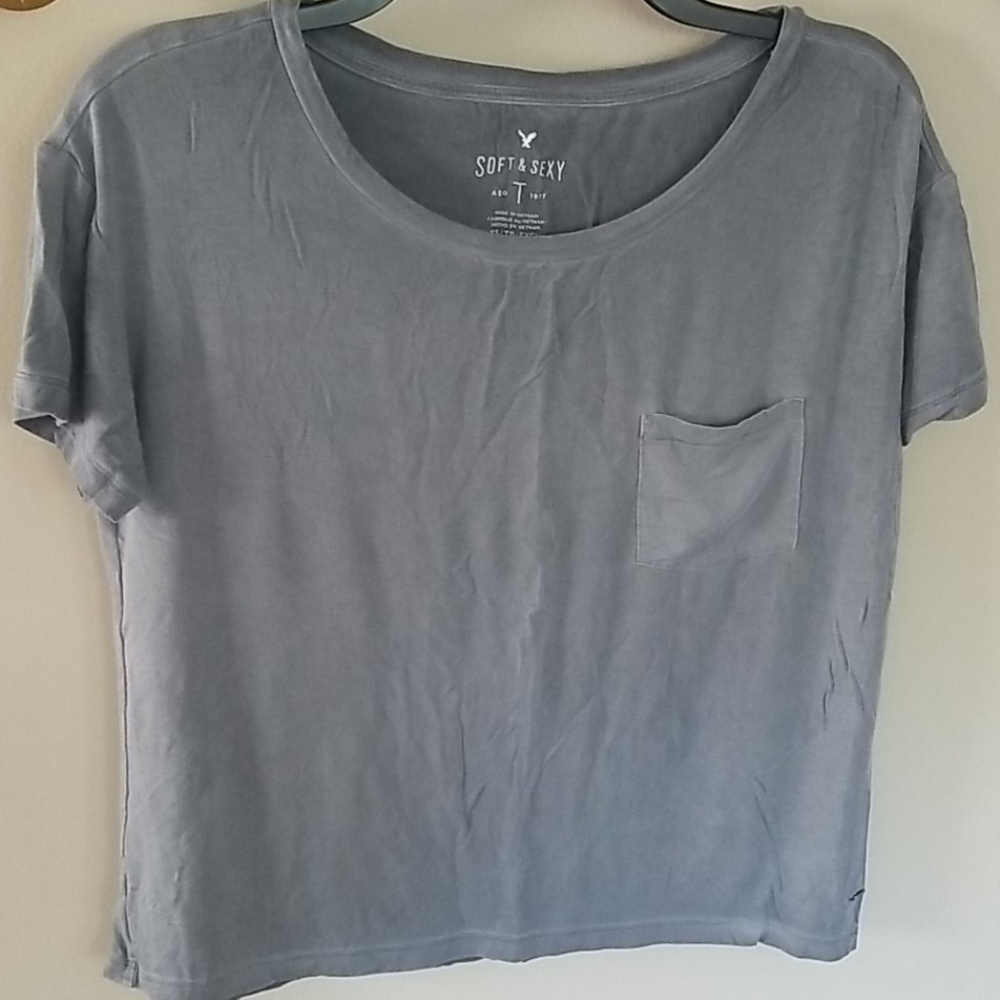 Short sleeve t shirt with pocket